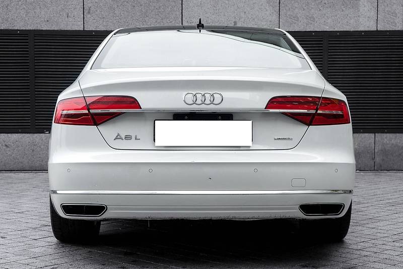 Audi A8 Quattro