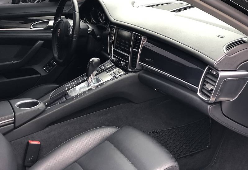 Porsche Panamera 4S