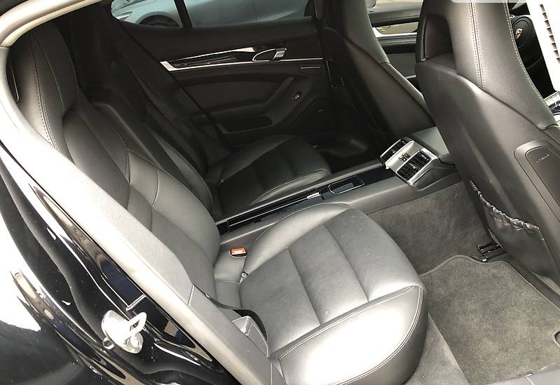 Porsche Panamera 4S