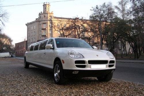 Porsche Cayenne Limousine