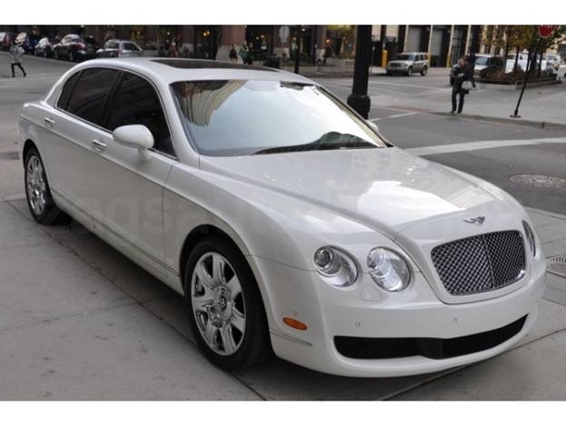 Bentley Flying Spur (white)