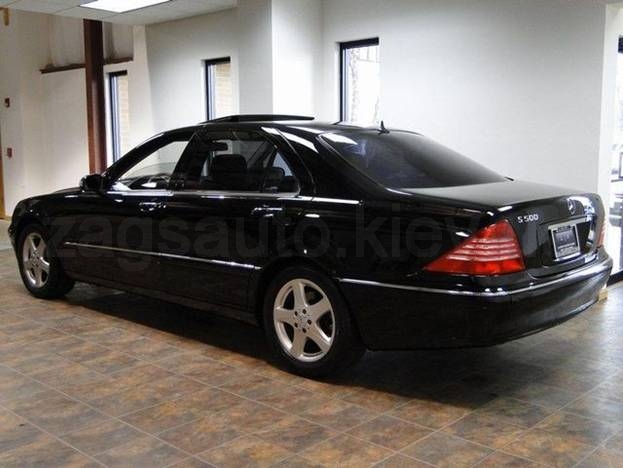 Mercedes S500 (W220)