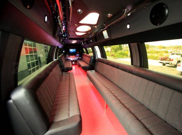 Ford F-650 Limousine