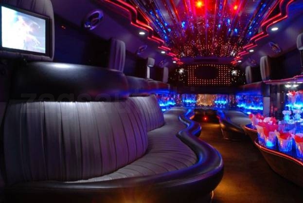 Hammer H2 Limousine BAGIRA