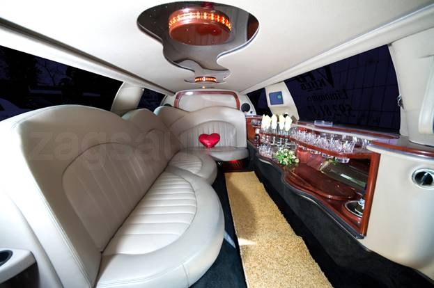 Escalibur Limousine Long LUX (white)