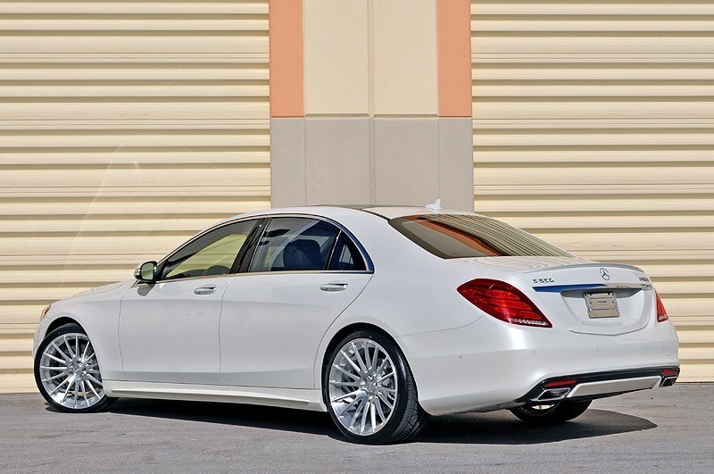 Mercedes S550 W222 белый