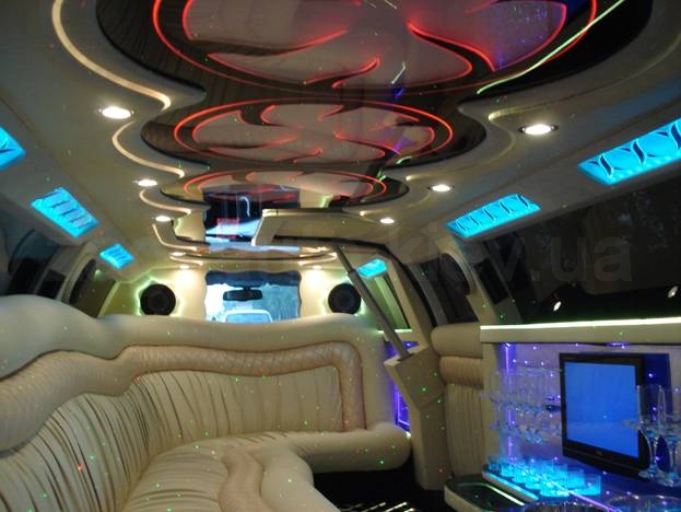 Rolls Royce Phantom Limo (white)