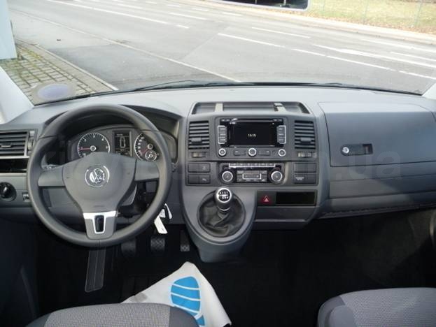 Volkswagen T5 Caravelle 2.0 TDI