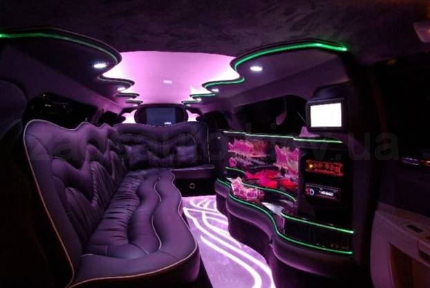 Chrysler 300C Limousine VIP