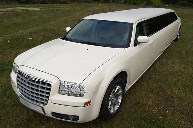 Chrysler 300C Limousine VIP