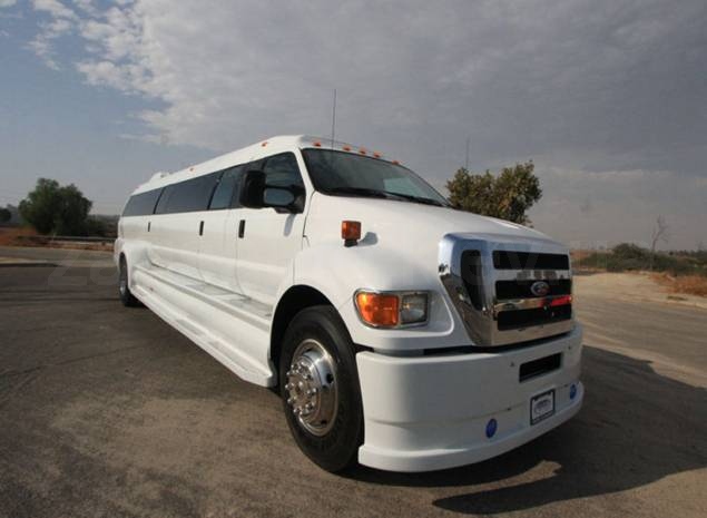 Ford F-650 Limousine