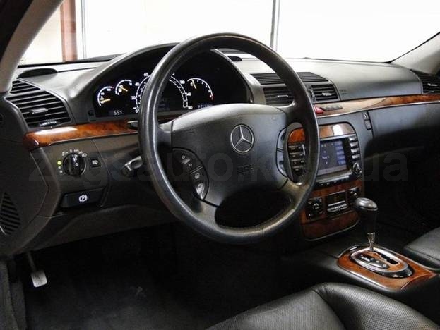 Mercedes S500 (W220)