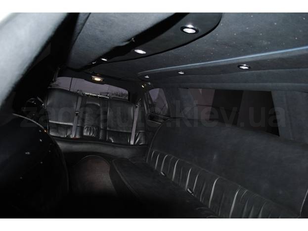 Lincoln Town Car Limousine ( №1)