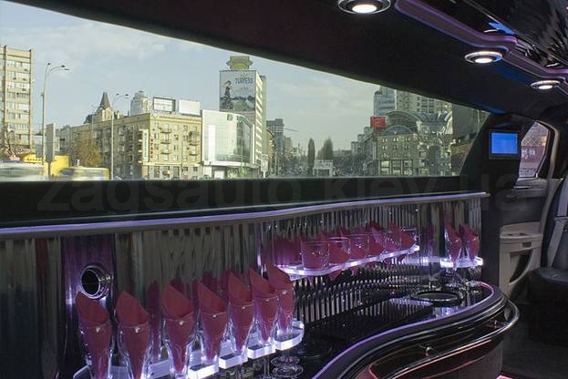 Chrysler 300C Limousine