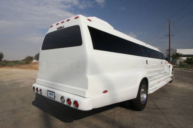 Ford F-650 Limousine