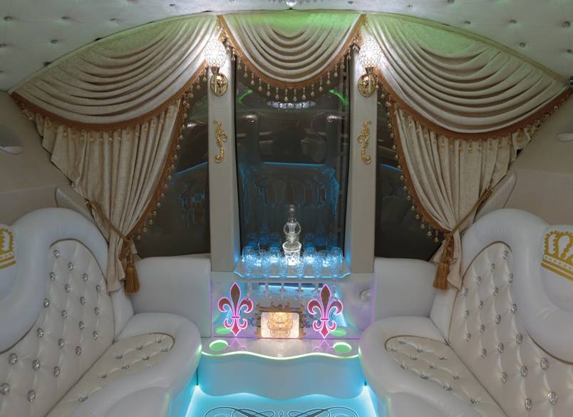 Карета – лимузин