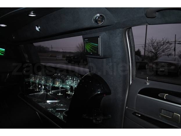Lincoln Town Car Limousine ( №1)