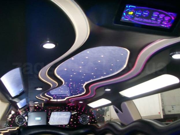 Chrysler 300C Limousine EXC (white)