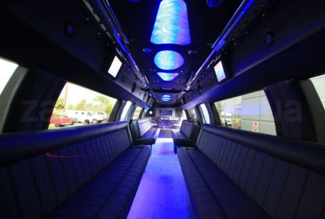 Ford F-650 Limousine