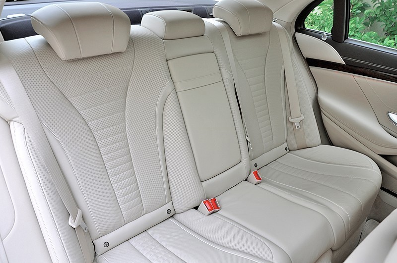 Mercedes S550 W222 белый