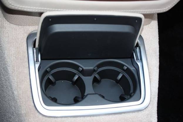 Rolls-Royce Phantom (black)