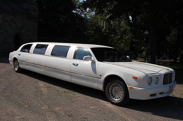 Bentley Limousine