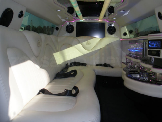 Ford Mustang Limousine (white)