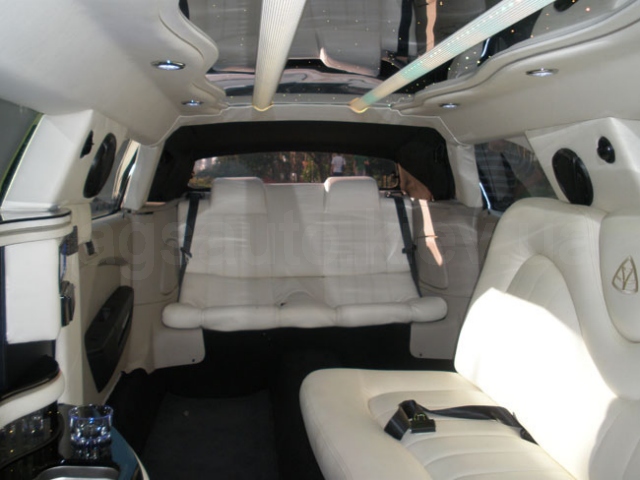 Ford Mustang Limousine (white)