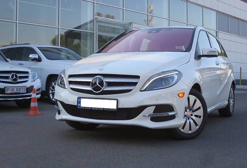 Mercedes-Benz B-class Electric Drive (white)
