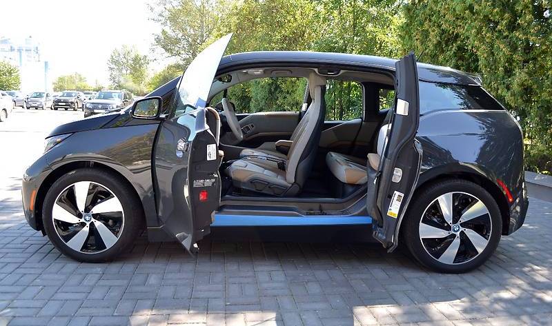 BMW I3 (black)