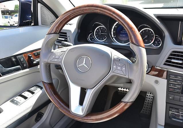 Mercedes-Benz E250 cabrio