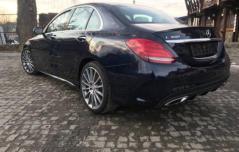 Mercedes-Benz C300
