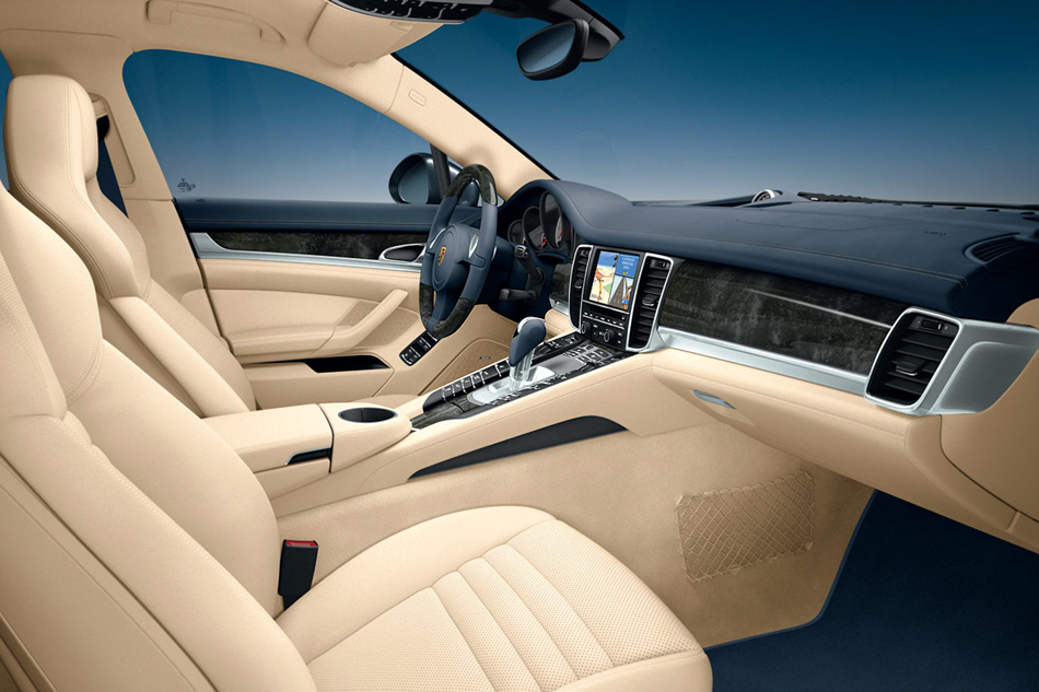 Porsche Panamera 4S