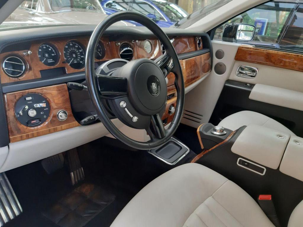 Rolls-Royce Phantom