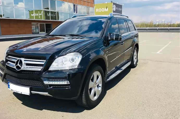 Mercedes-Benz GL 550