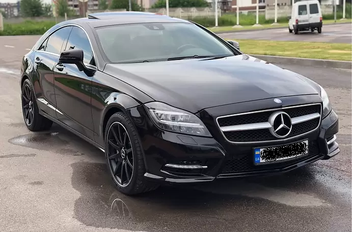 Mercedes-Benz CLS 550 black