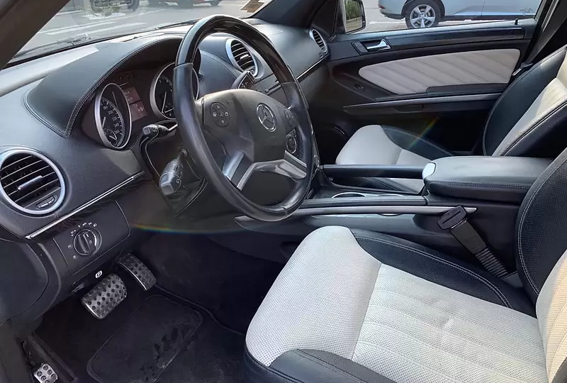 Mercedes-Benz GL 550