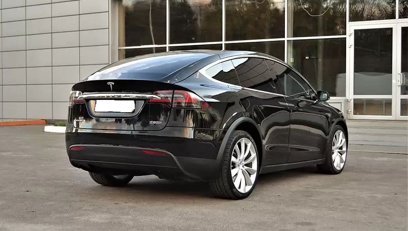Tesla Model X P90D