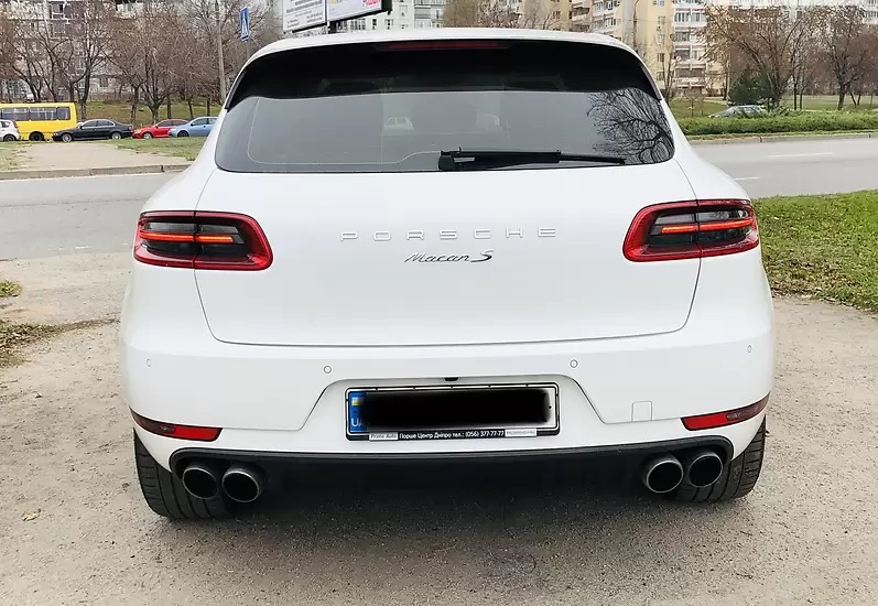Porsche Macan S