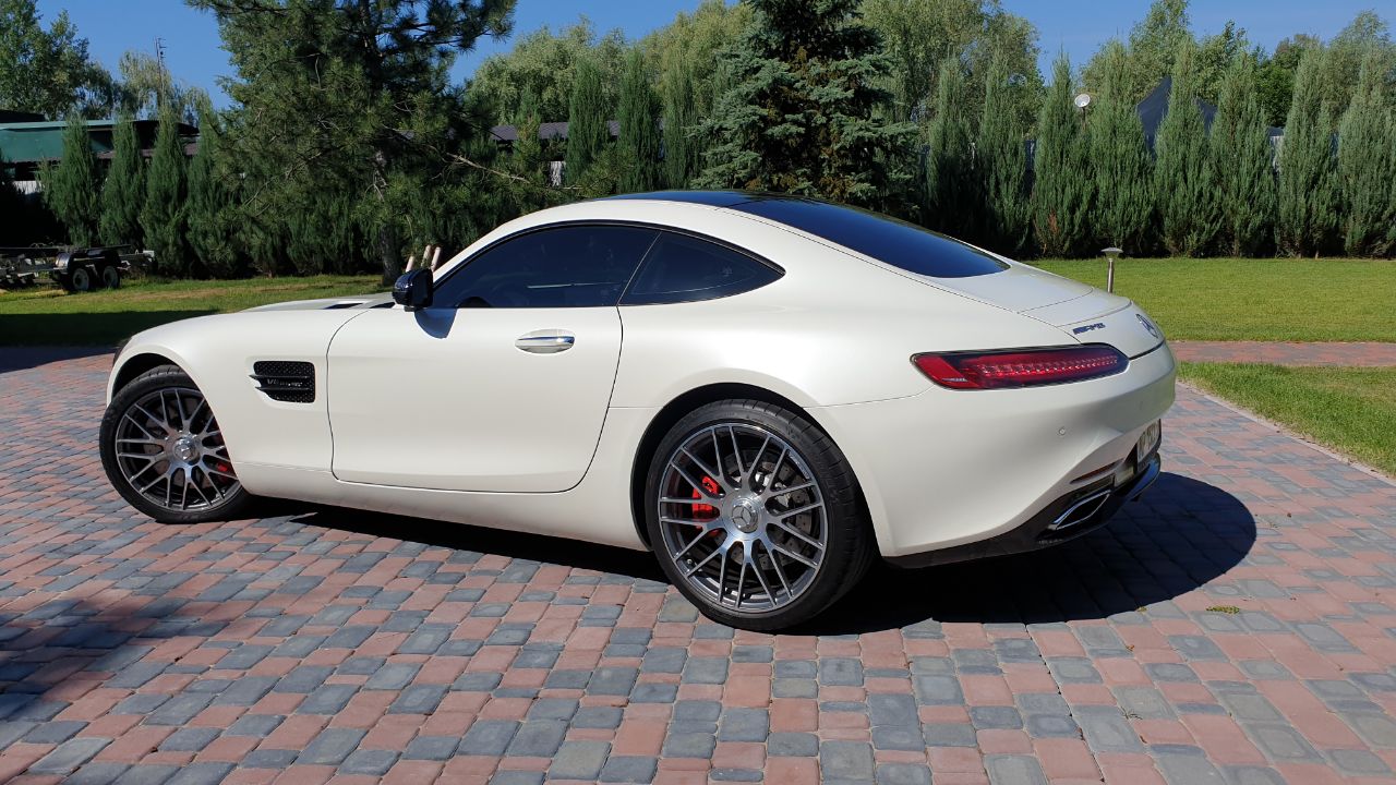 MERCEDES-AMG GT S