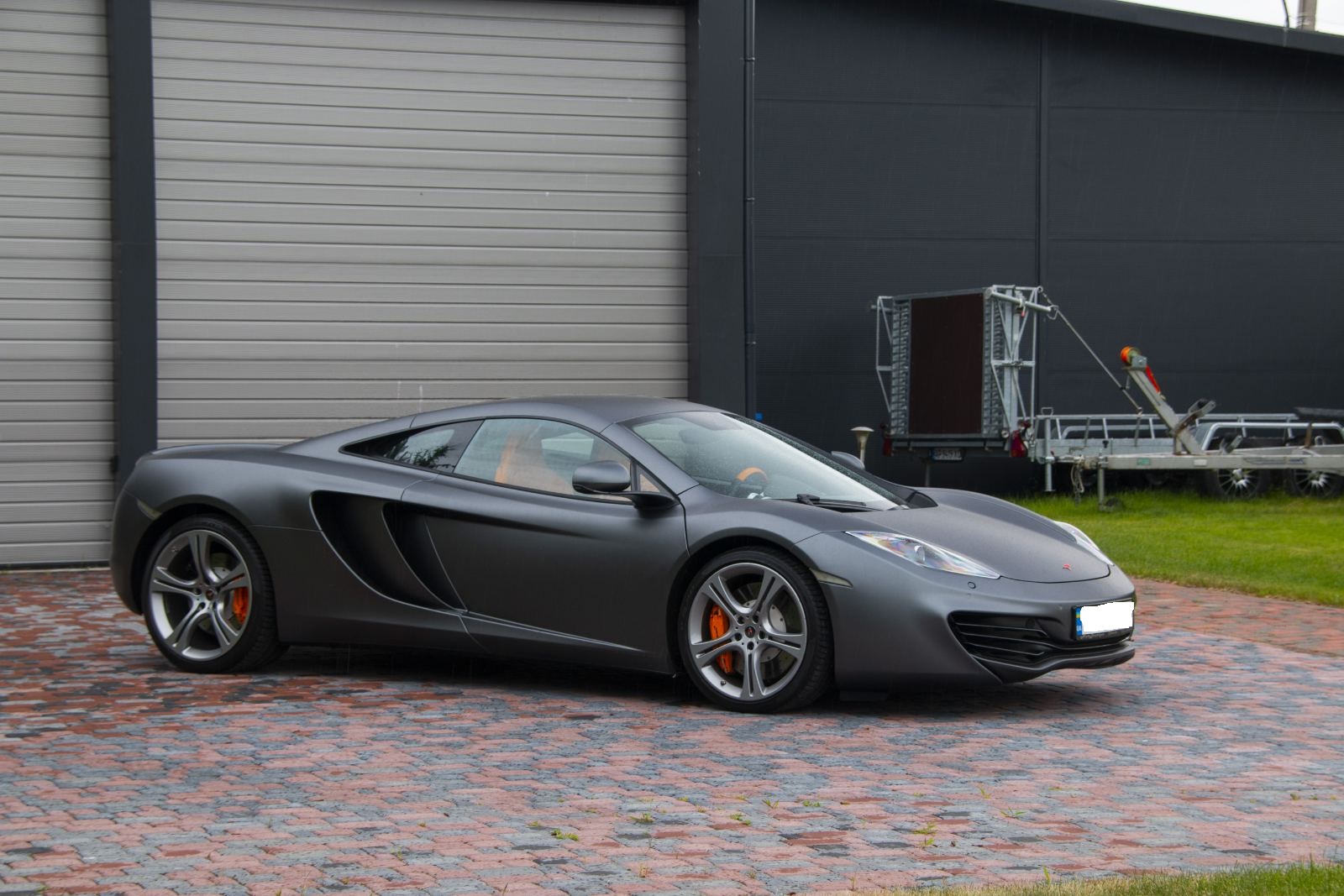 McLaren MP4-12C
