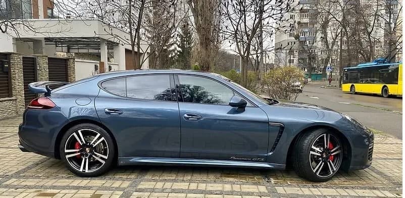 PORSCHE PANAMERA GTS