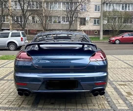PORSCHE PANAMERA GTS