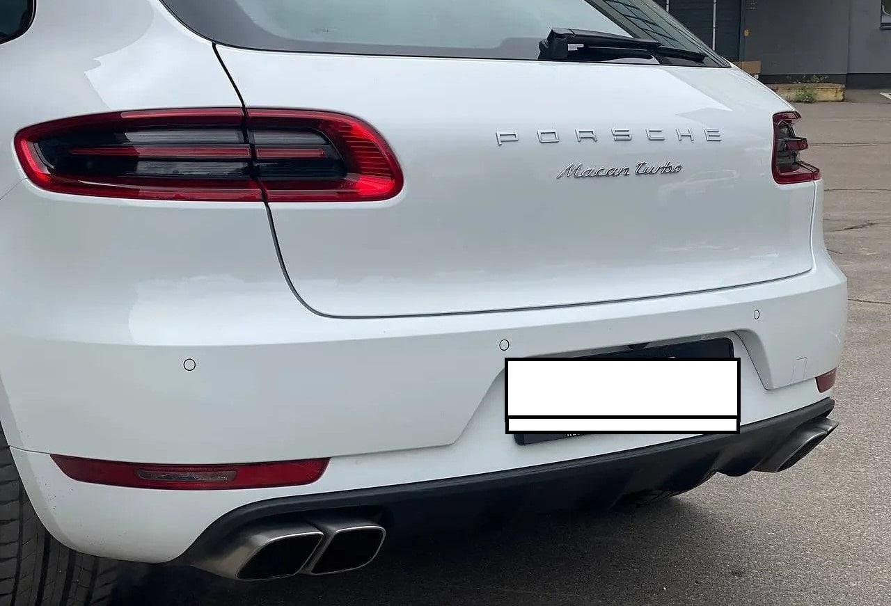PORSCHE MACAN TURBO